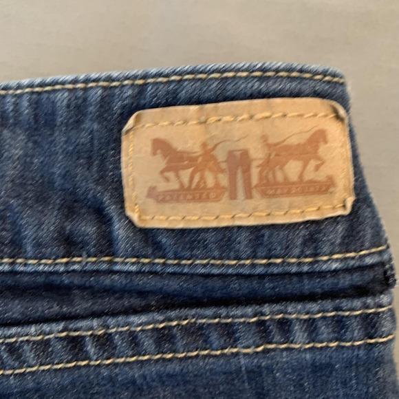 Levi's Jeans Womens 12M W31 L32 Blue 526 Slender Boot Stretch Bootcut Denim - Picture 12 of 13